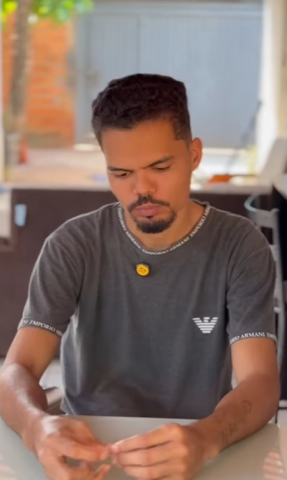 D1700013 Ela deu apoio ao filho folgado e olha e olha oque a filha fez part2