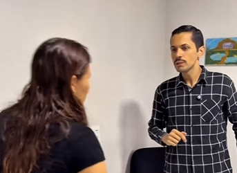 D1300008 Chris acusou Adriana de ter pegado sua carteira part2