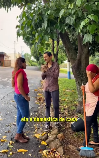 D1300004 Pegou sua esposa colocando a funcionária para varrer a rua part2