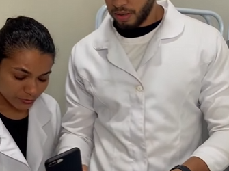 Ela se apaixonou pela enfermeira e salvou de que isso acontecesse com ela part2