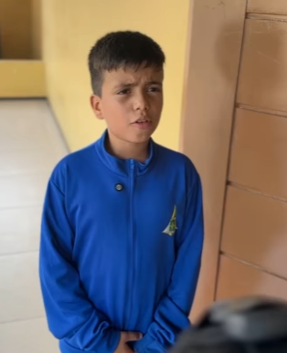 Segurança não deixa garoto entrar, mas não imaginava que era a filha do chefe part2