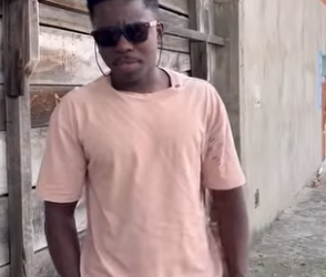 Ela comprou uma moto porque sua amiga recomendou sem imaginar que aconteceria part2