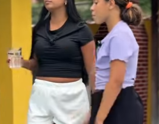 MADRASTA DEU ÁGUA DA PISCINA PARA ENTEADA BEBER E O MARIDO DELA DESCOBRIU TUDO 😱