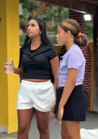 MADRASTA DEU ÁGUA DA PISCINA PARA ENTEADA BEBER E O MARIDO DELA DESCOBRIU TUDO 😱