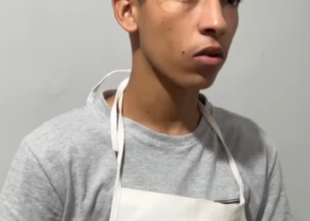 D1000015 Ela descobriu oque a funcionária fazia e deu a ela uma lição part2