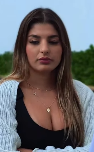 D0100011 Ela ESQUECEU seu amor antigo para viver OUTRO! part2