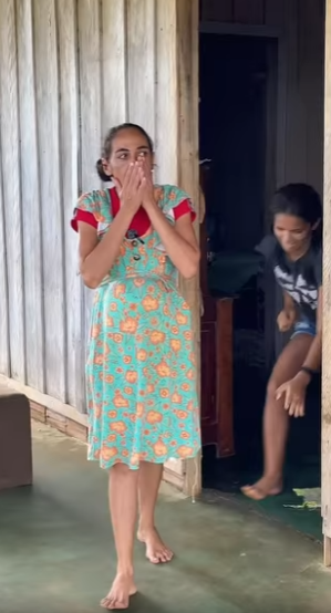 D1800031 Concorda com a atitude dela? part2