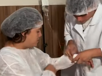 Ele se apaixonou pela enfermeira e salvou de que isso acontece com ela part2