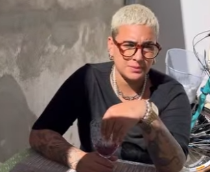 D0400016 Ele comprava comida todos os dias para que sua esposa não tivesse que cozinhar e isso aconteceu part2