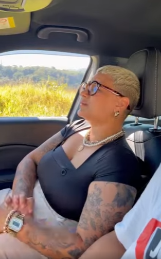 D0400014 Eles duvidaram da honestidade dessa moça e a vida lhe deu uma surpresa part2