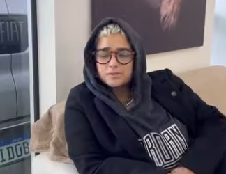 D0400003 As vezes quem menos você quer é quem mais te ama part2