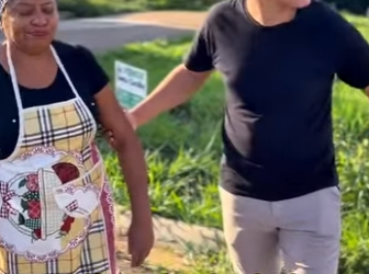 D1300018 Tim escutou tudo oque o Luís falou para a Adriana part2