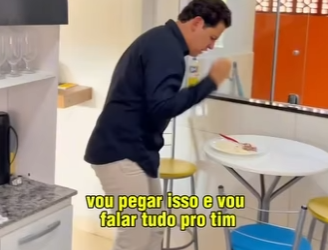 D1300009 Luís se recusa a comer só arroz e feijão e fala para Adriana fazer comida de verdade part2