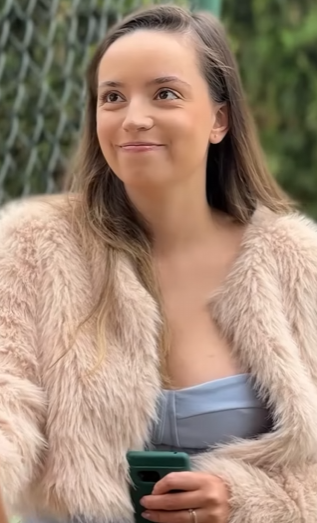 D0100034 Ela COMPROU um filho do piscineiro! part2