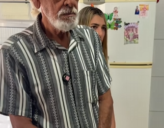 D1800021 Nem todo sorriso significa felicidade…part2