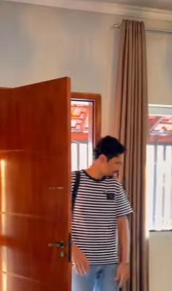 D1300005 Luís rasgo todo o presente do Tim e acusa Adriana de ter rasgado part2