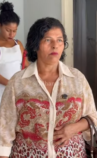 D1000024 Patroa defende funcionária das atitudes do filho part2