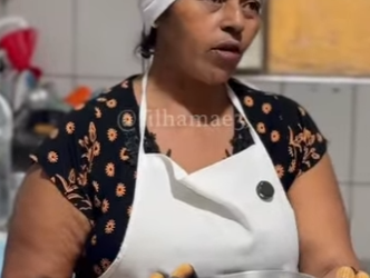 D1000026 Filha da patroa destrata funcionária e recebe lição! part2