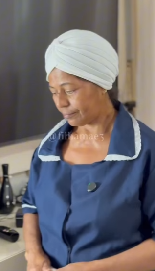 D1000014 Ela não aceitou o marido dar presente pra funcionária e acabou recebendo uma lição! part2