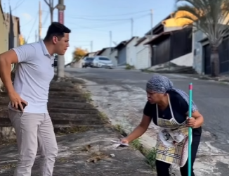 D1300004 Luís jogou todo o dinheiro no chão e acusou a funcionária de ter pegado part2