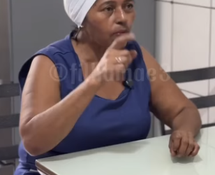 D1000001 Funcionária não atende o pedido do patrão , e olha o motivo part2