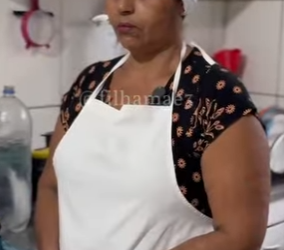 D1000005 Ela deu uma lição na filha , por conta das suas atitudes part2