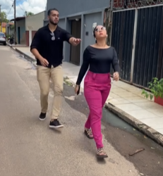 D2000012 Menina roubou milhões do pai part2