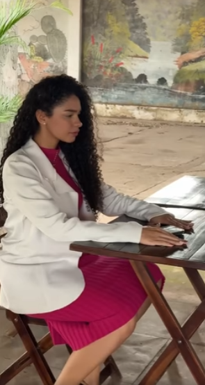 Funcionário salva a vida de uma milionária e recebe uma grande recompensa part2