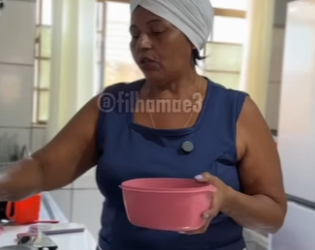 D1000005 Empresário testa funcionária é algo emocionante acontece part2