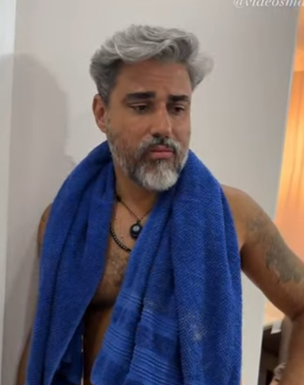 D1800013 Quando ele pode ela não… (1) part2