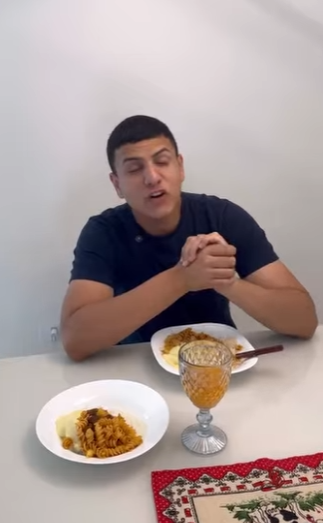 D0400008 Ele ainda come macarrão e dá pão e água ao filho da esposa part2