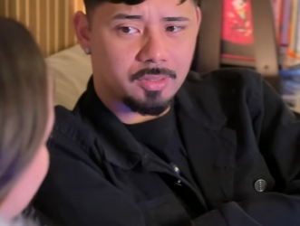 D0100012 Ela CUIDAVA deles de todos os lugar! part2