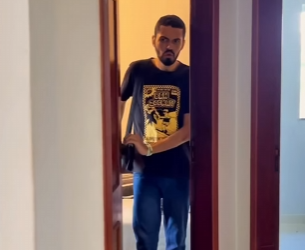 D1300011 Luís não assumiu que foi ele quem jogou o papel higiênico na Adriana part2