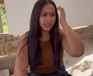 D0400008 Ela ajudou sozinha uma mulher pobre trazendo comida, e os vizinhos disseram que ela estava traindo o marido part2