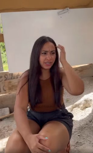 D0400008 Ela ajudou sozinha uma mulher pobre trazendo comida, e os vizinhos disseram que ela estava traindo o marido part2