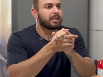 D1000010 Patrão ler bilhete e se comove com a situação! part2