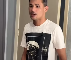 D1000003 Ela ajudou o irmão e olha oque ele estava fazendo! part2