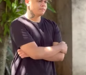 D1500004 Ele humilhou morador, mas no final se surpreendeu part2