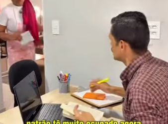 D1300011 Funcionária honesta devolve dinheiro para o patrão part2