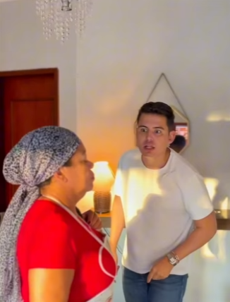 D1300009 Luís fez Adriana tirar o tênis de trabalho ir embora descalço part2