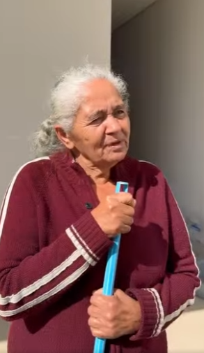 D0400009 Marido enquanto trabalhava fazia que não conhecia sua esposa part2