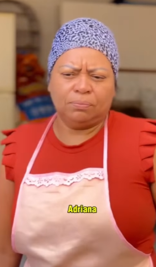 D1300007 Ela jogou o tênis do seu esposo no lixo e acusou a funcionária de ter jogado part2