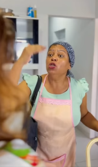 D1300009 Adriana não aguenta mais trabalhar na escala 6×1 e pediu demissão do seu serviço part2