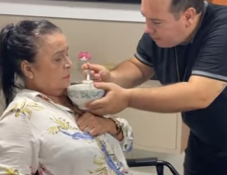 Ele fez isso para salvar esta avó de um fim terrível part2