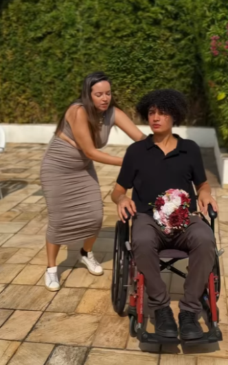 D0100009 Ele foi MALTRATADO por estar numa cadeira de rodas! part2