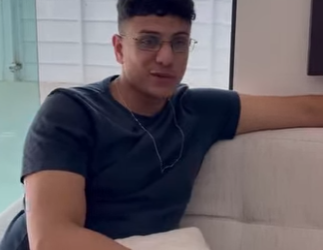 D0400007 Essa jovem ficou milionária vendendo água e veja o que aconteceu depois part2