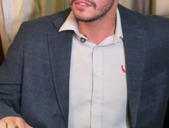 D0100007 Ele foi DESMASCARADO pela garçonete! part2