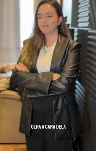 D0100008 Ela queria ALUGAR, mas acabou COMPRANDO! part2