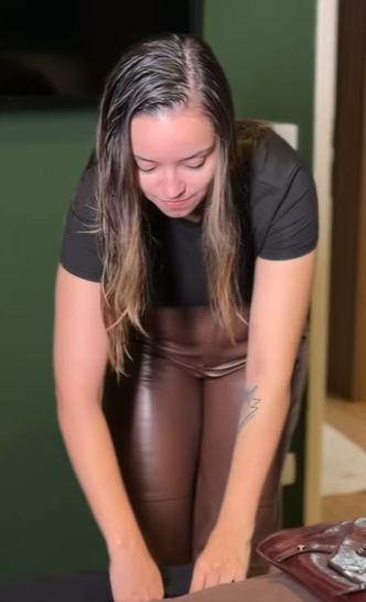 D0100011 Ela aprendeu que TUDO que vai, VOLTA! part2