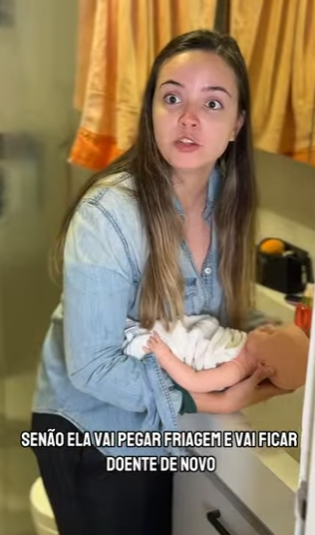 D0100003 Ela cuidava de um BEBE REBORN como se fosse um FILHO! part2